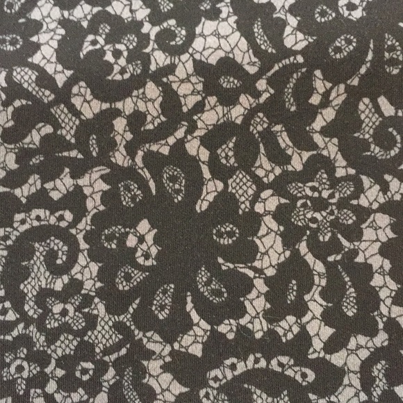 Vince Camuto stretchy Pencil Skirt - Picture 3 of 5